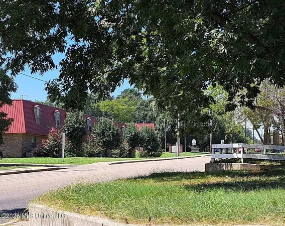 $135,000 | 1702 West Nettleton Avenue, Jonesboro, AR 72401