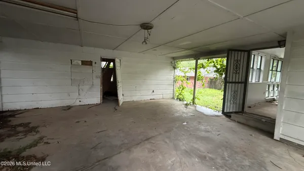 $99,900 | 1702 West Nettleton Avenue, Jonesboro, AR 72401