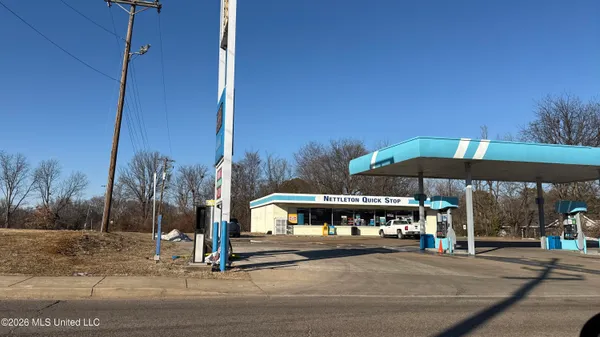 $135,000 | 1702 West Nettleton Avenue, Jonesboro, AR 72401