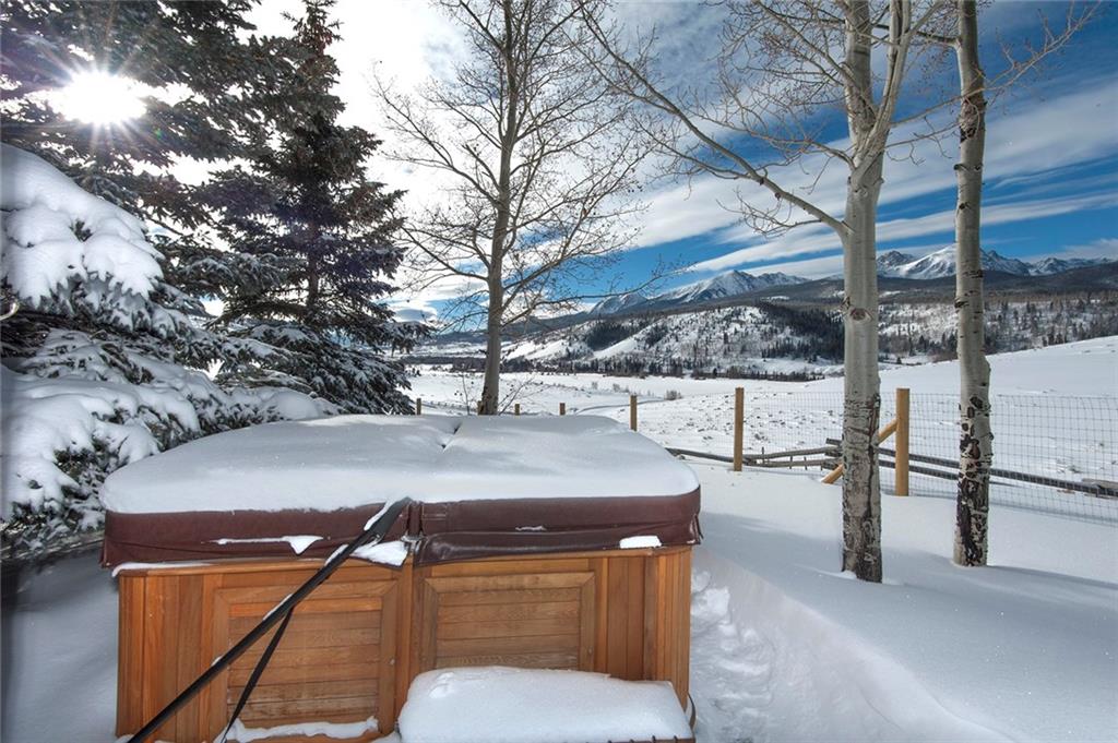 731 Pioneer Creek Road Silverthorne, CO 80498 - Photo 28 of 32 a view of outdoor space with seating