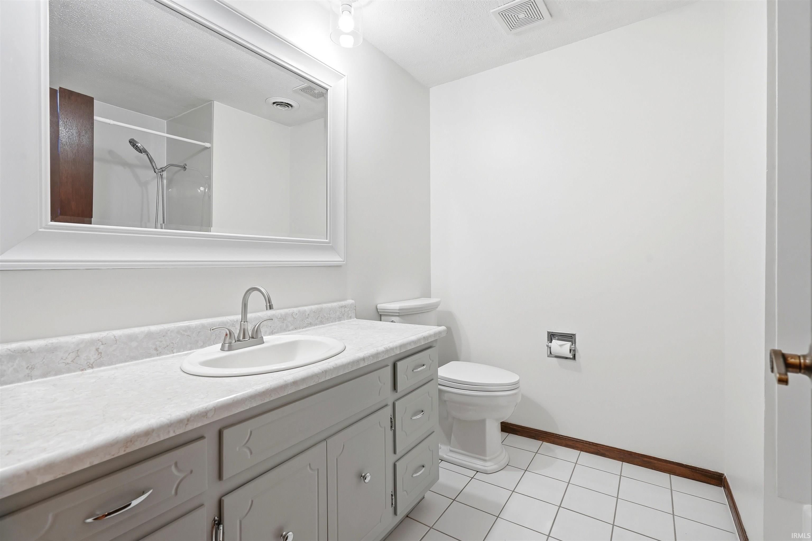 7019 Hazelett Road Fort Wayne, IN 46835 - Photo 21 of 36