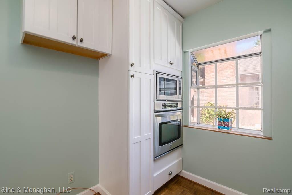459 Touraine Road Grosse Pointe Farms, MI 48236 - Photo 5 of 28