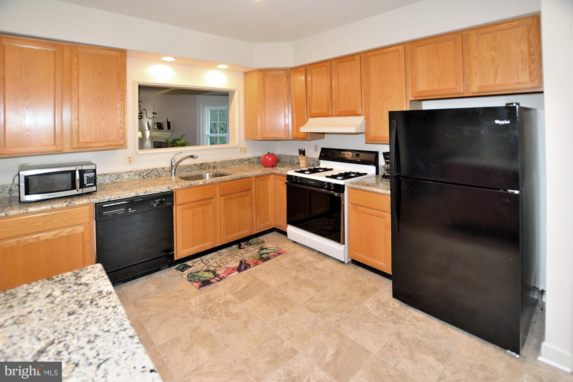 3623 Ransom Place Alexandria, VA 22306 - Photo 11 of 30 Kitchen