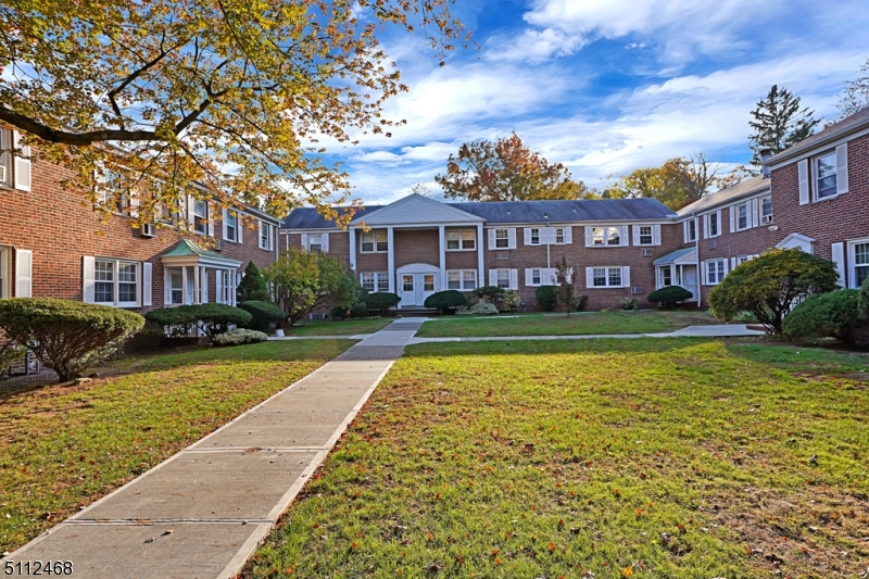 445 Morris Avenue, Unit 7D Springfield, NJ 07081 - Photo 17 of 18 Gallery Image 17