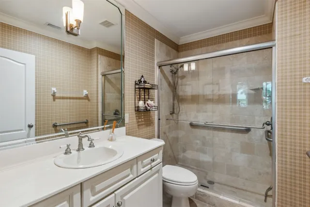 a view of livingroom and furniture