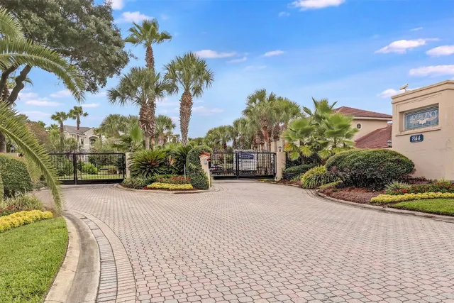 a view of a tennis court