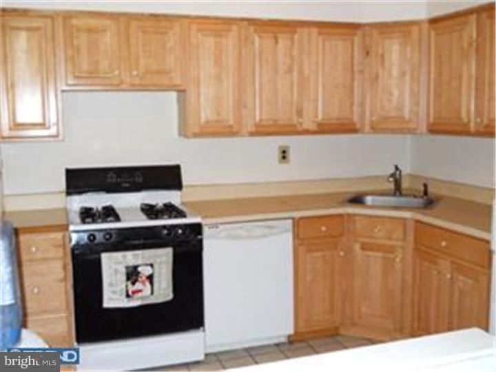 12097 Abby Road Philadelphia, PA 19154 - Photo 2 of 19 Gallery Image 2