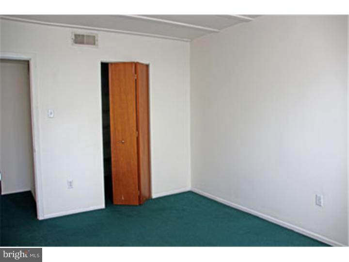12097 Abby Road Philadelphia, PA 19154 - Photo 13 of 19 Gallery Image 13