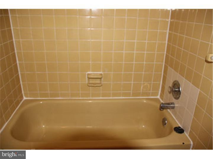 12097 Abby Road Philadelphia, PA 19154 - Photo 15 of 19 Gallery Image 15