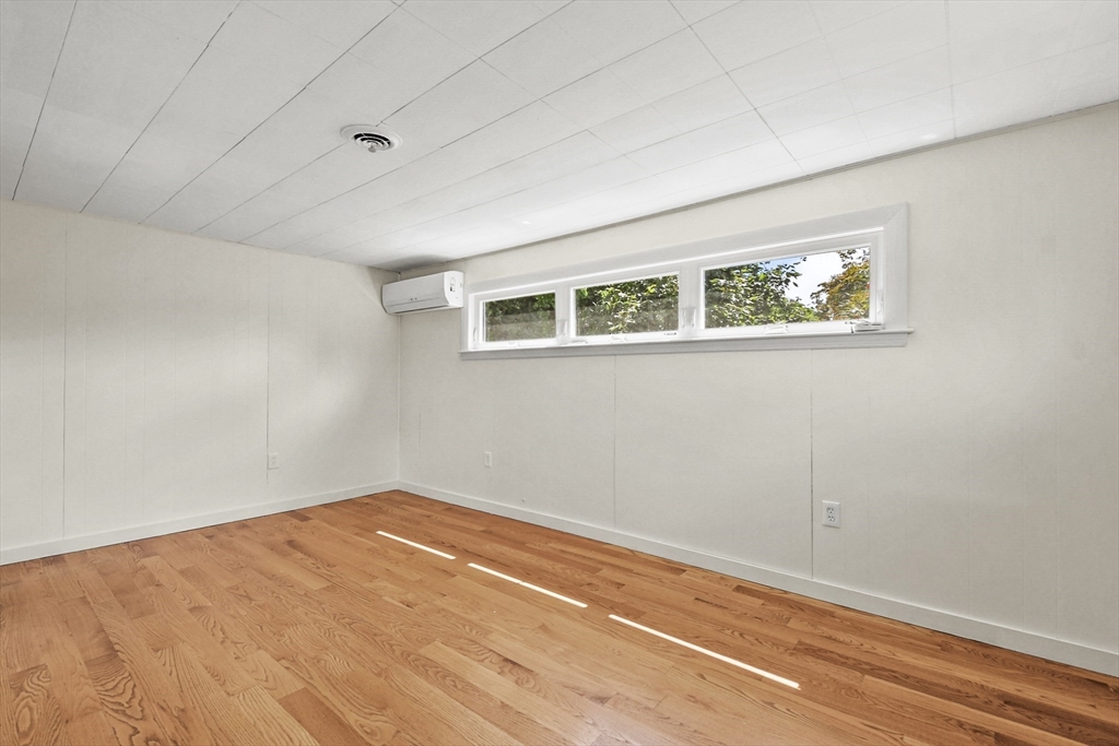 79 Ravenswood Road Waltham, MA 02453 - Photo 19 of 35 Gallery Image 19