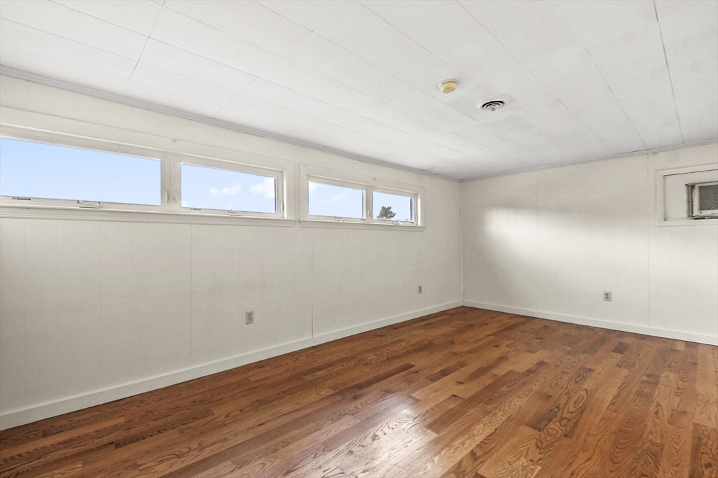 79 Ravenswood Road Waltham, MA 02453 - Photo 23 of 35 Gallery Image 23