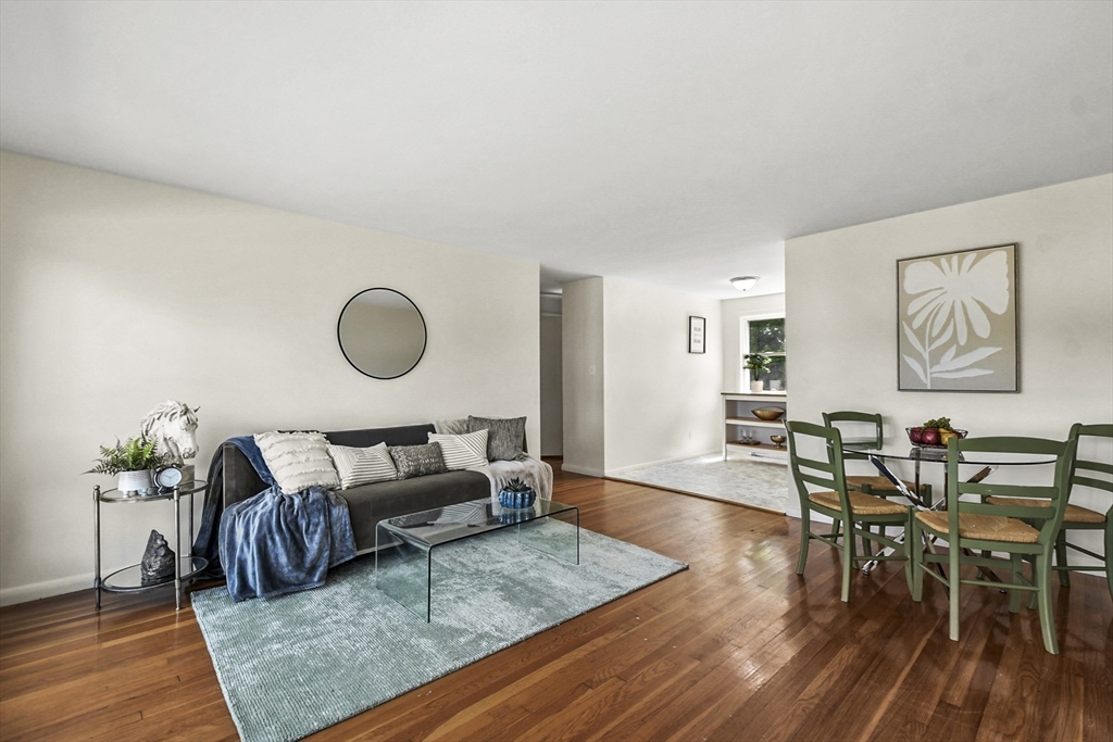 79 Ravenswood Road Waltham, MA 02453 - Photo 3 of 35 Gallery Image 3