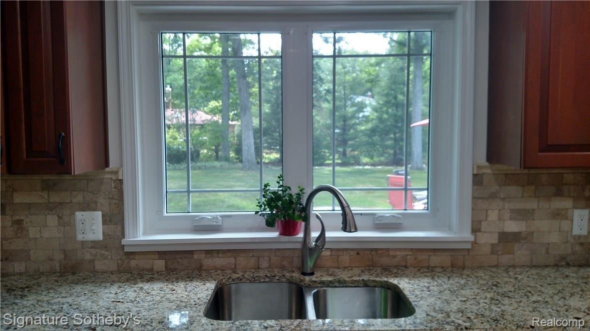 1606 North Kilburn Road Rochester, MI 48306 - Photo 13 of 27 IMG_20160703_133228313_HDR.jpg
