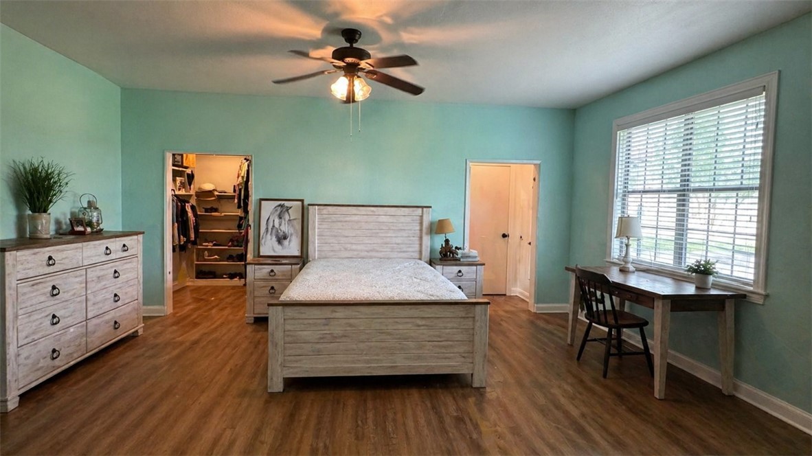 503 West Decherd Street Franklin, TX 77856 - Photo 12 of 14