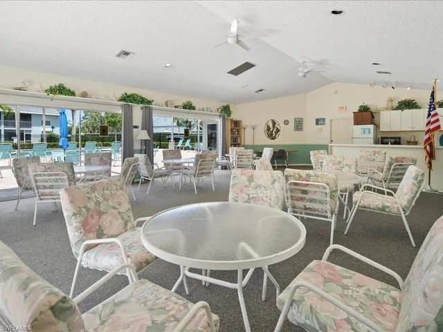 $265,000 | 137 Wading Bird Circle, Unit F103, Naples, FL 34110