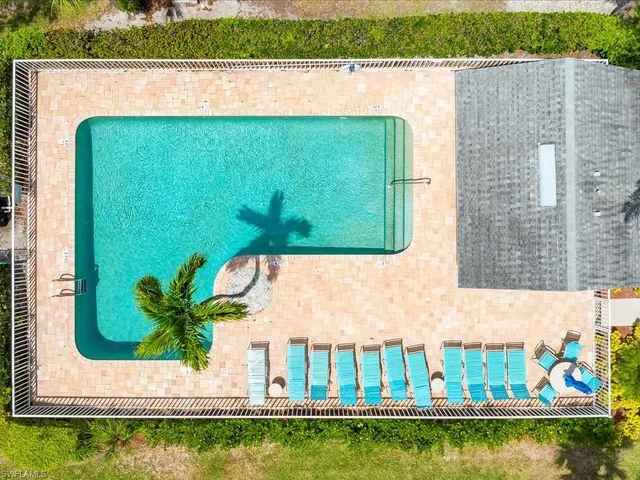 $265,000 | 137 Wading Bird Circle, Unit F103, Naples, FL 34110