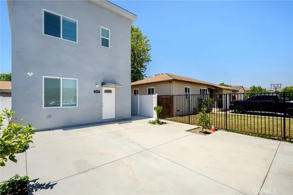 $3,500 | 7247 Cleon Avenue, Sun Valley, CA 91352