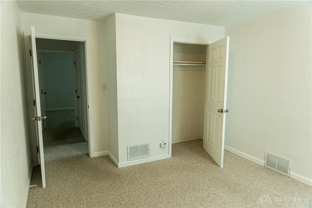 929 East Stroop Road Dayton, OH 45429 - Photo 12 of 21
