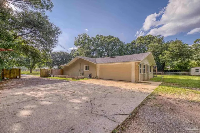 $499,000 | 6500 Chumuckla Highway, Pace, FL 32571