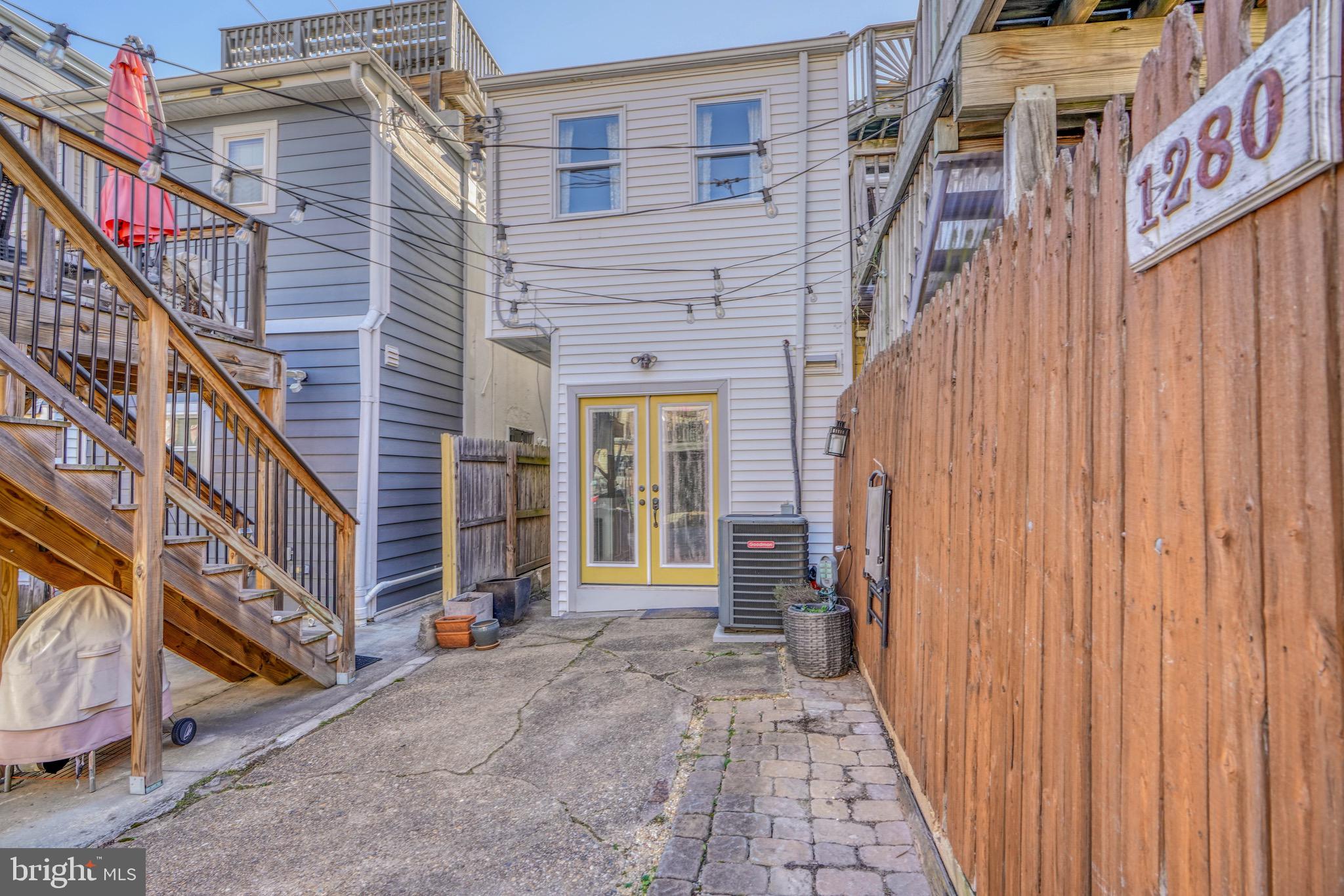 1280 Riverside Avenue Baltimore, MD 21230 - Photo 7 of 45