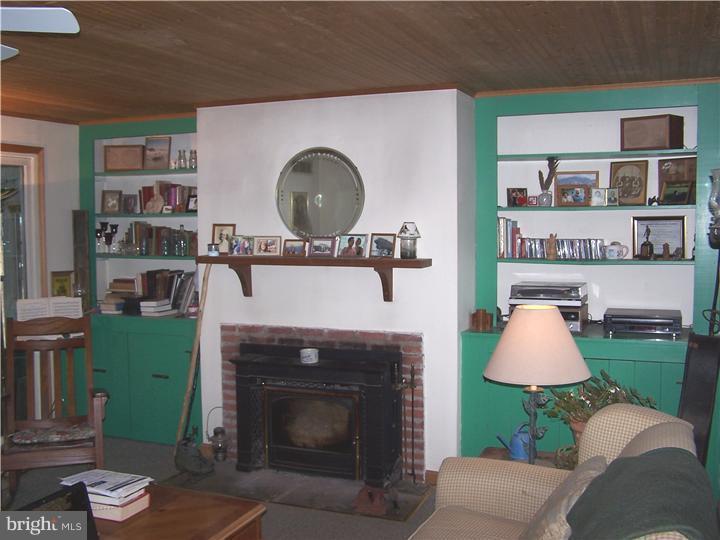 98 Municipal Road Pipersville, PA 18947 - Photo 4 of 15 Family Room