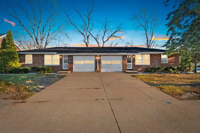 $399,900 | 2871 South Broadway, Green Bay, WI 54304