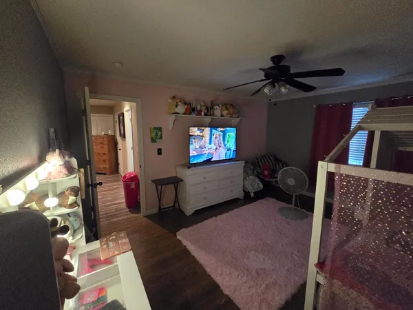 $635,000 | 1683 Iris Lane, Los Banos, CA 93635