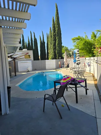 $635,000 | 1683 Iris Lane, Los Banos, CA 93635