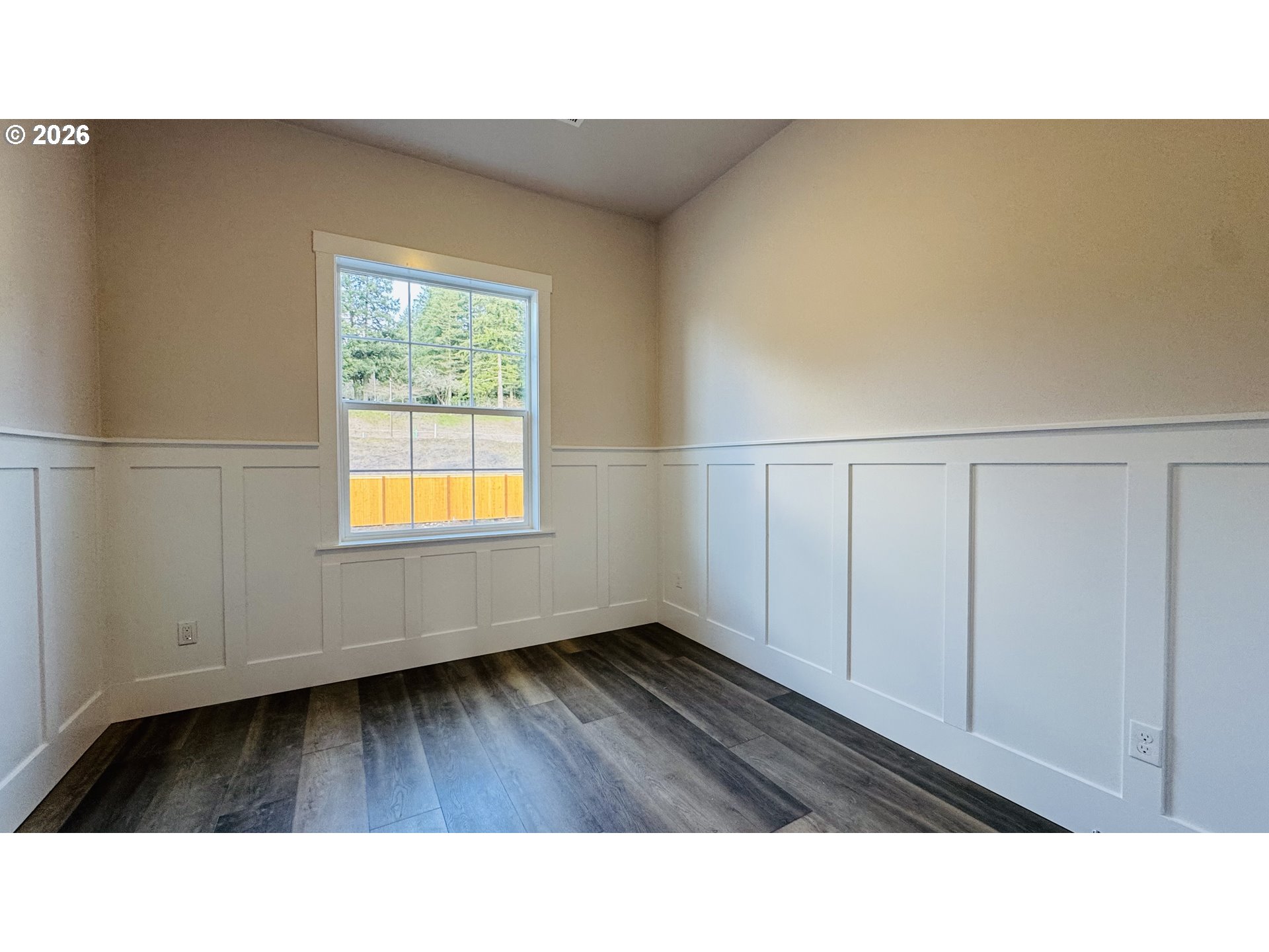 17634 Southwest Watchman Lane Beaverton, OR 97007 - Photo 9 of 45