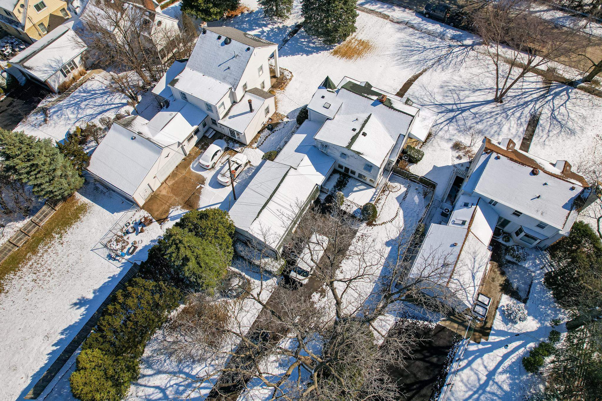 1070 North 8th Street Rochelle, IL 61068 - Photo 64 of 66 an aerial view of a residential houses with outdoor space