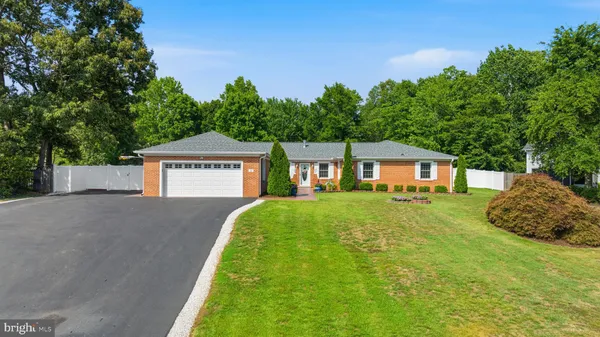 $565,000 | 18 Quailwood Parkway, La Plata, MD 20646