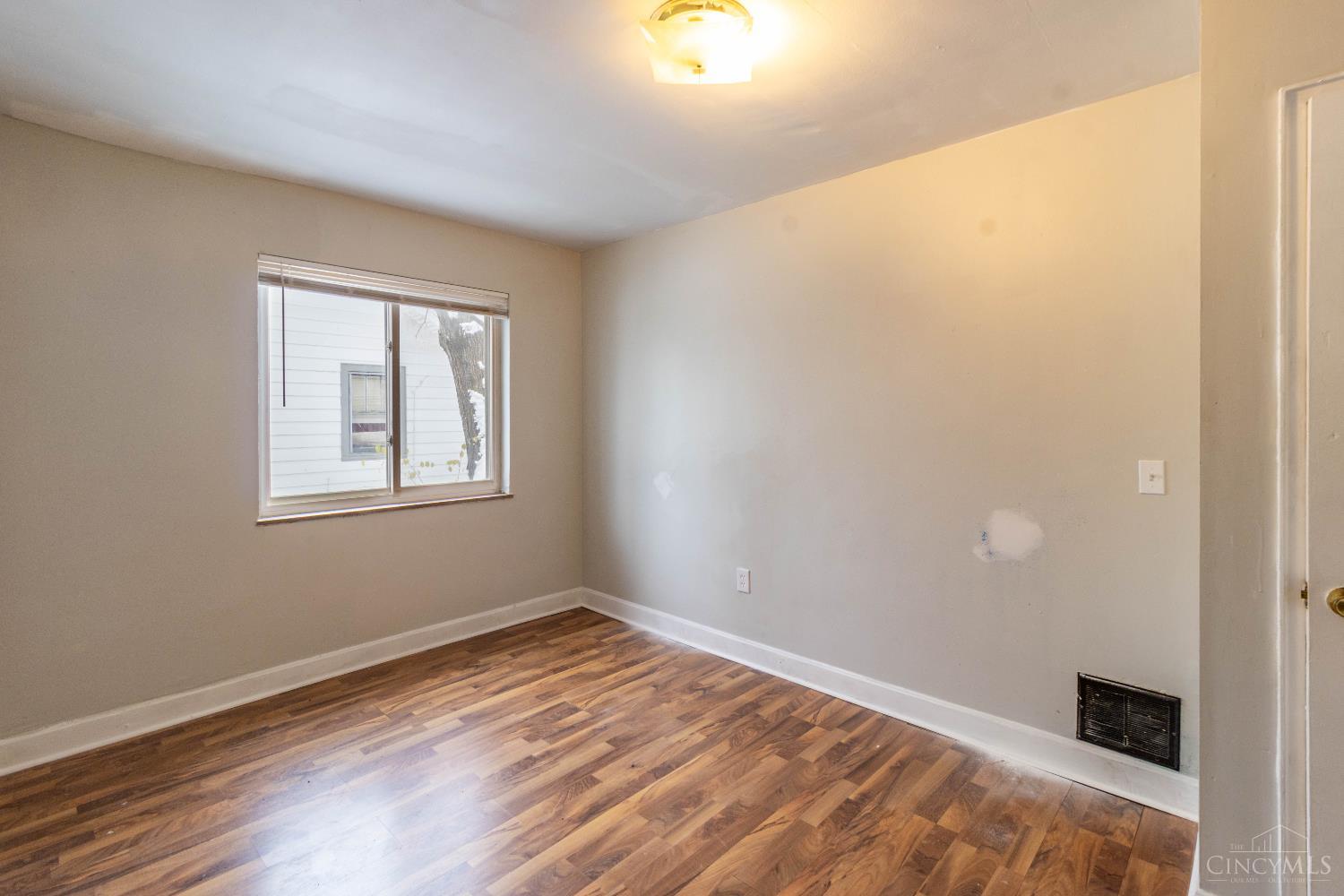 6414 Red Bank Road Cincinnati, OH 45213 - Photo 12 of 20 Gallery Image 12