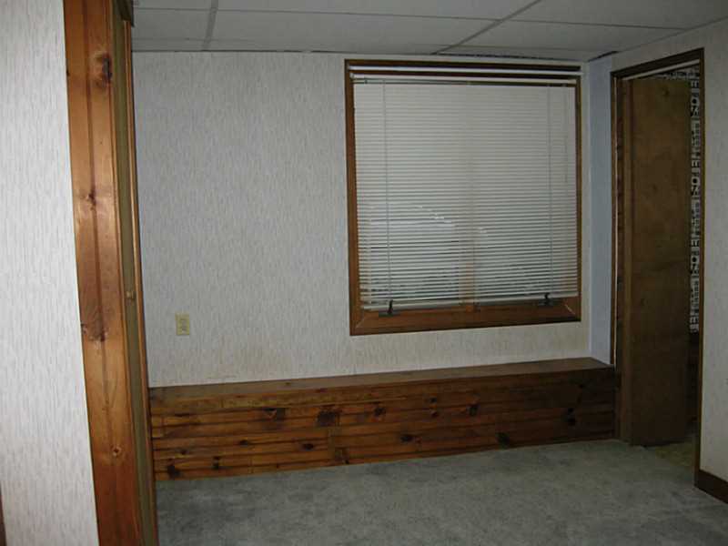 7 White Pine Road Coventry, RI 02816 - Photo 12 of 18 Den/Family/Great Room.