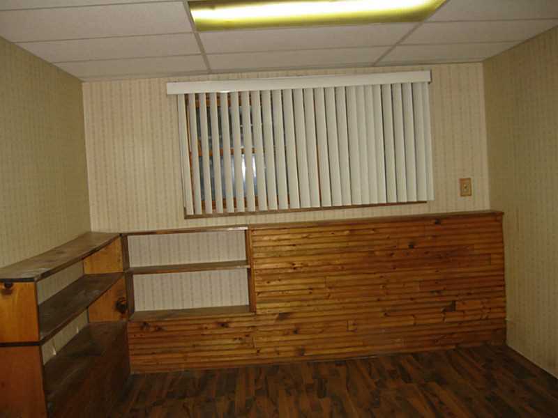 7 White Pine Road Coventry, RI 02816 - Photo 14 of 18 Den/Family/Great Room.