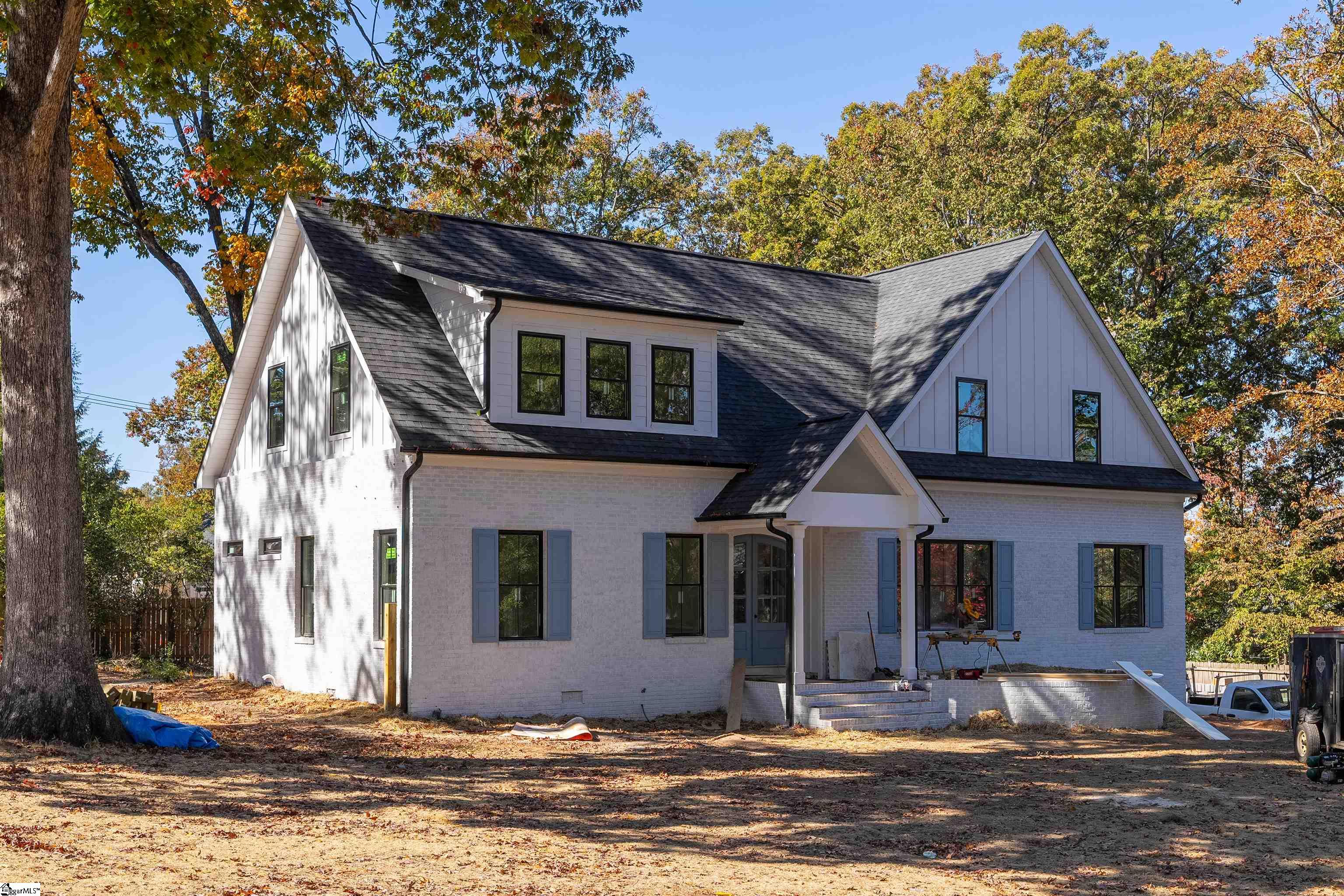 112 Trails End Greenville, SC 29607 - Photo 2 of 27 Gallery Image 2