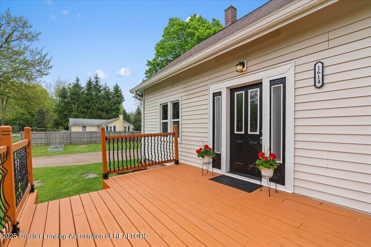1614 Gunn Road Holt, MI 48842 - Photo 6 of 34 1614 GUNN