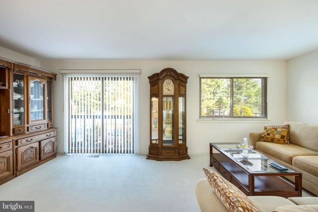 $525,000 | 6814 Deer Run Drive, Alexandria, VA 22306