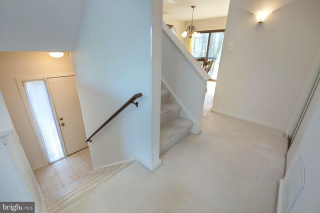 $525,000 | 6814 Deer Run Drive, Alexandria, VA 22306