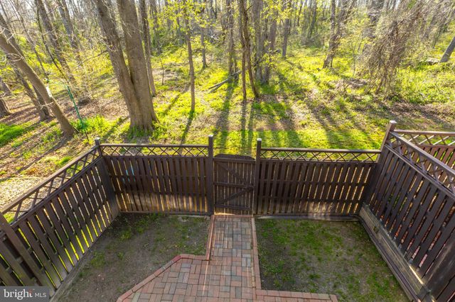 $525,000 | 6814 Deer Run Drive, Alexandria, VA 22306