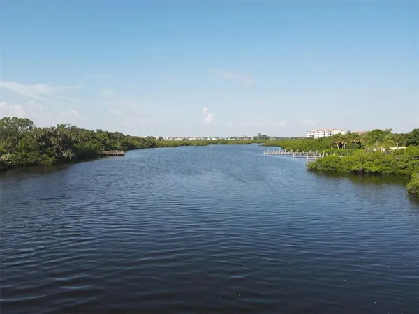 $295,000 | 1780 Phillippi Shores Drive, Unit E146, Sarasota, FL 34231