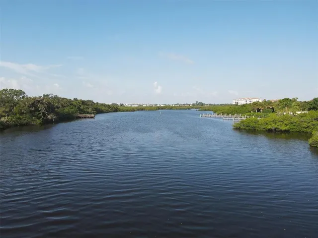 $295,000 | 1780 Phillippi Shores Drive, Unit E146, Sarasota, FL 34231