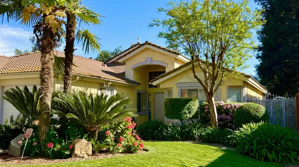 $466,000 | 6173 West Pinedale Avenue, Fresno, CA 93722