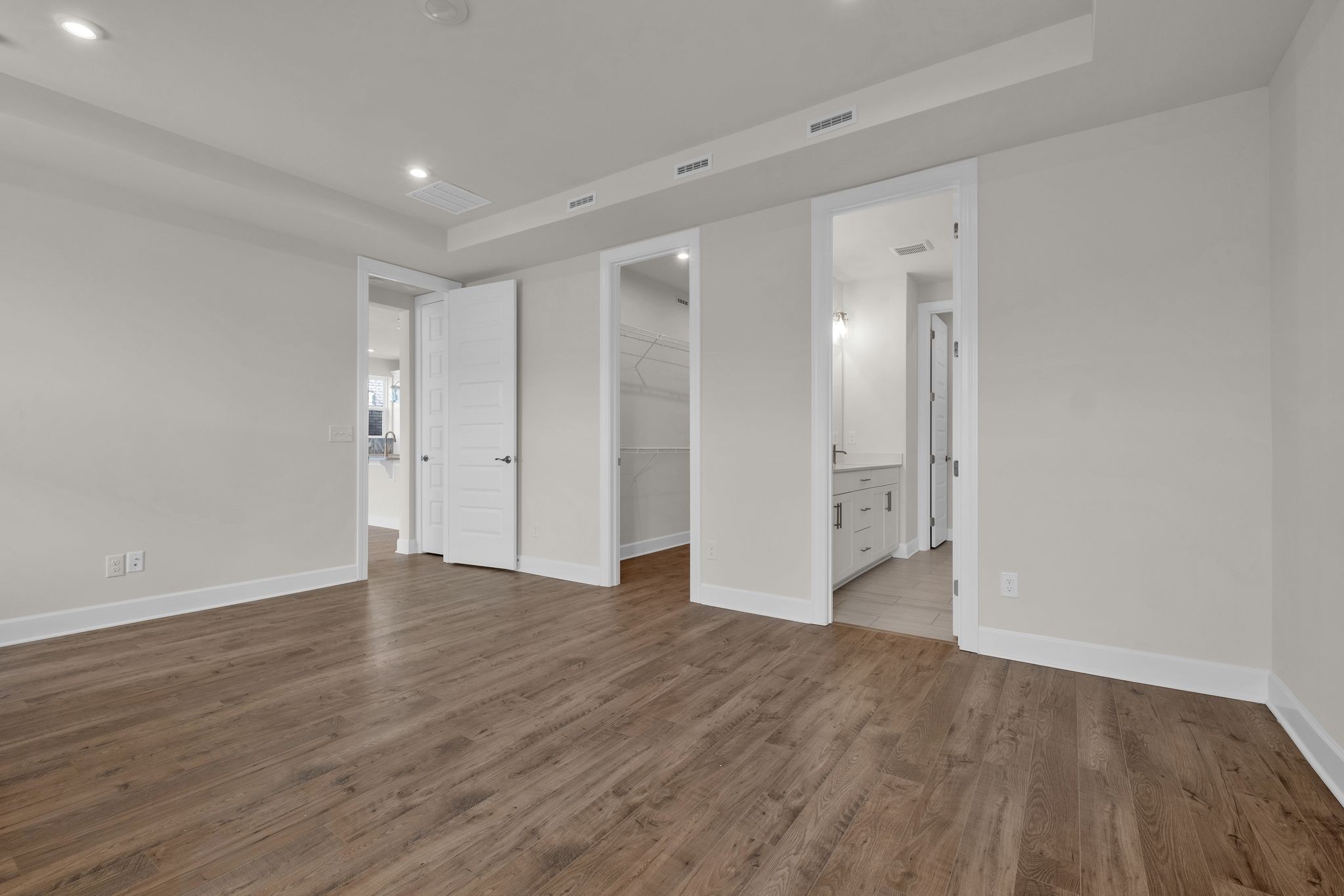 263 Pin High Drive Mount Juliet, TN 37122 - Photo 13 of 34 a view of an empty room with wooden floor
