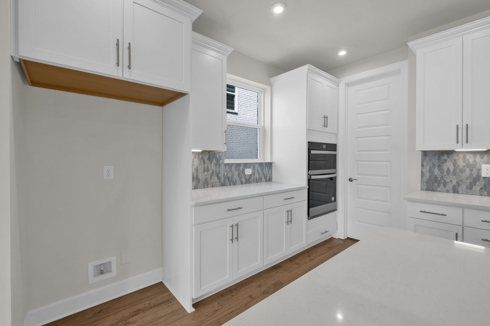 263 Pin High Drive Mount Juliet, TN 37122 - Photo 3 of 34 a spacious bathroom with a shower and a sink