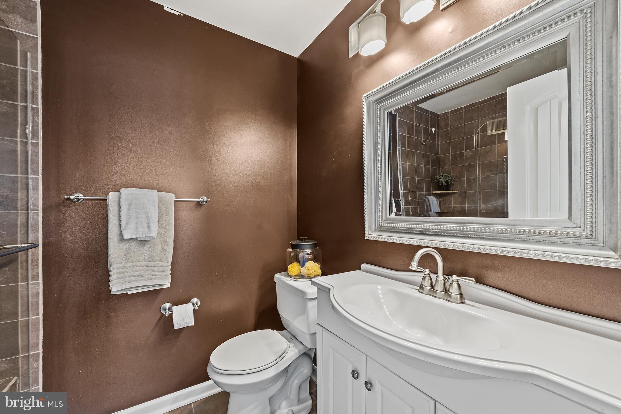 728 Pine Tree Road Warrenton, VA 20186 - Photo 11 of 32