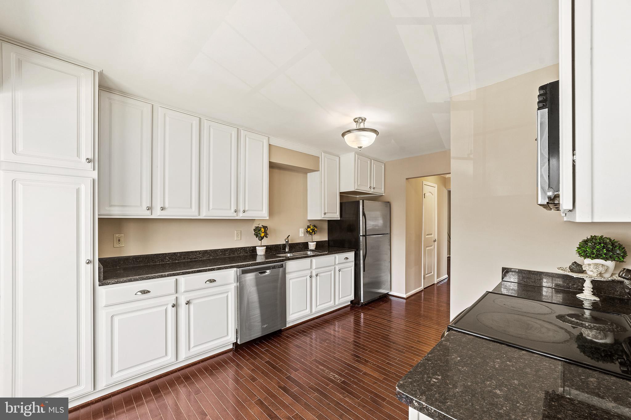 728 Pine Tree Road Warrenton, VA 20186 - Photo 5 of 32