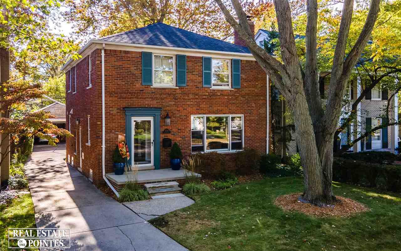 1739 Littlestone Road Grosse Pointe Woods, MI 48236 - Photo 2 of 22