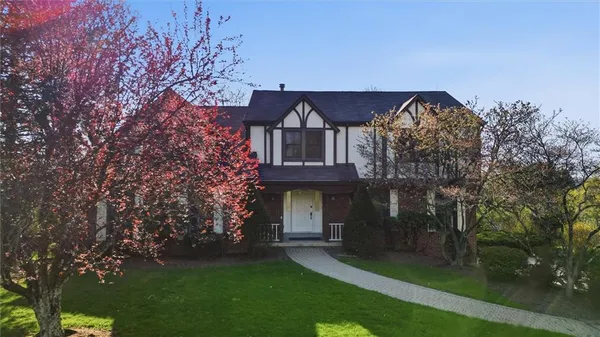 $599,900 | 5915 Oak Hill Court, Export, PA 15632