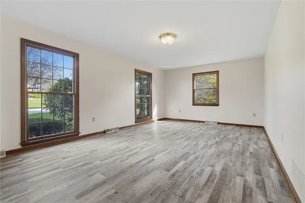 $599,900 | 5915 Oak Hill Court, Export, PA 15632