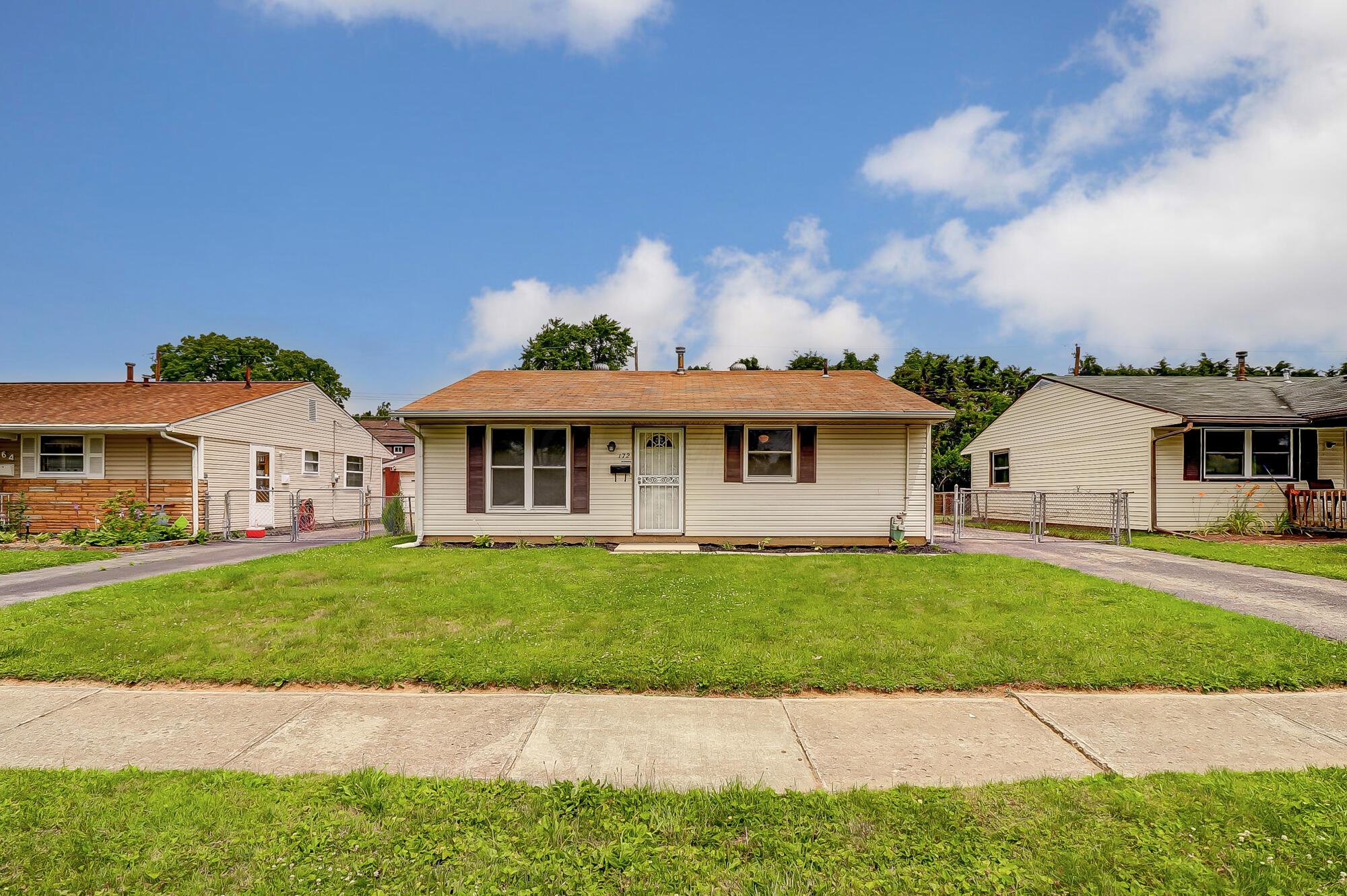 172 East Alcott Road Columbus, OH 43207 - Photo 29 of 29 Sidewalk community!